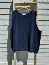 Load image into Gallery viewer, The Classic Vest