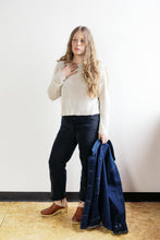 Load image into Gallery viewer, The Linen Boxy Crew Neck